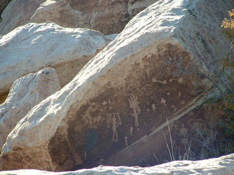 Petroglyphs near Puerco Pueblo, PFNP