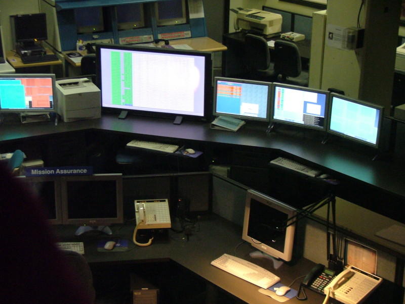 Mission Control, Jet Propulsion Labs, May 2004