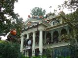 Haunted mansion, Disneyland